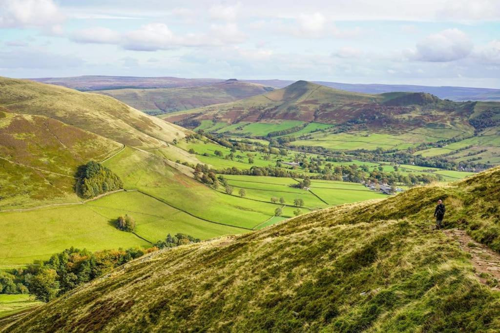 Fryers Cottage - Beautiful 2 Bedroom Town & Country Cottage On Edge Of Peak District Wirksworth Buitenkant foto