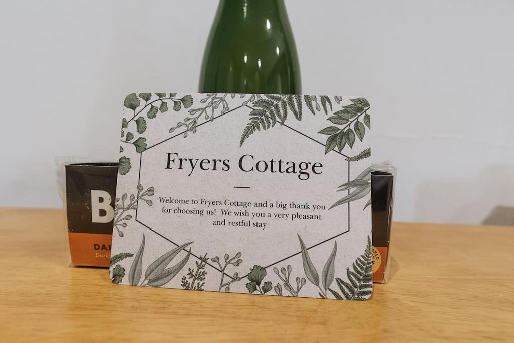 Fryers Cottage - Beautiful 2 Bedroom Town & Country Cottage On Edge Of Peak District Wirksworth Buitenkant foto
